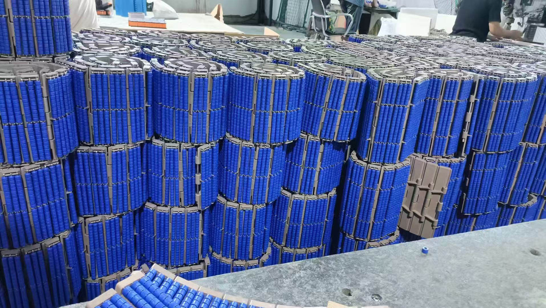 Food and beverage assembly line rubber and plastic product samples - 图片 5